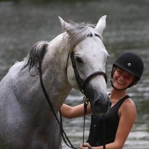 Meet your Posher, Abby